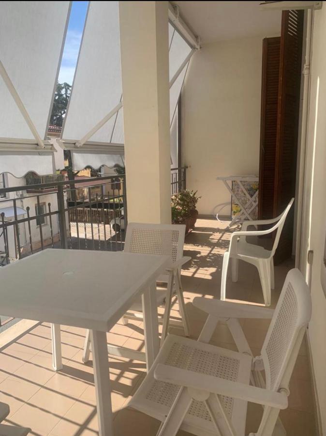 Westhouse Lägenhet Pescara Exteriör bild