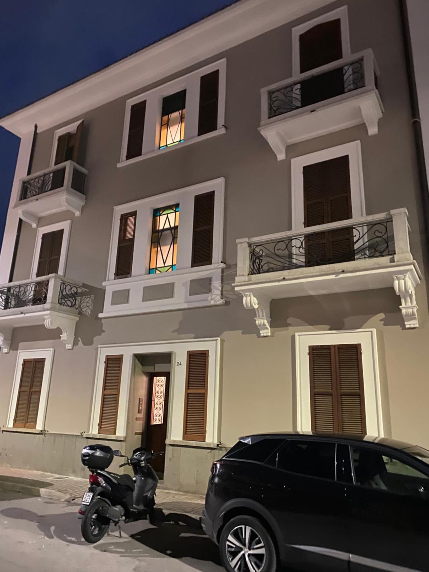 Westhouse Lägenhet Pescara Exteriör bild